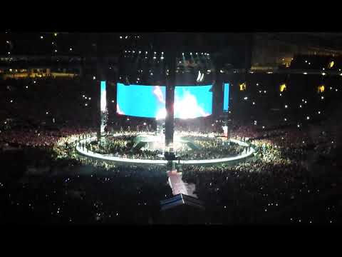 Adele Skyfall - Sydney 11/03/2017 - Adele Live 2017