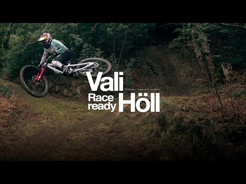 RACE READY - VALI HÖLL