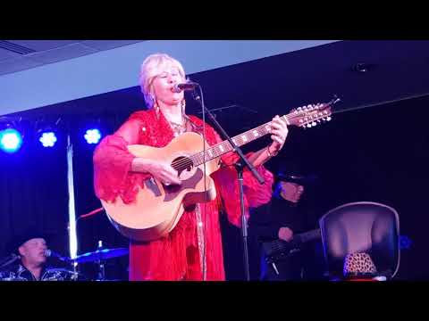 "DO ME WITH LOVE" Janie Fricke, St. Croix Casino, Danbury,  WI. December 16, 2017.