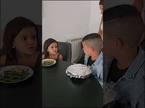 elle est tombé dedans direct 🤣 #famillenombreuses #pourtoi #family #famille #humour #prank
