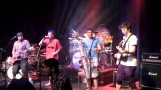 Great Big Bargain - Dominant View - The Mill - 06/07/2013