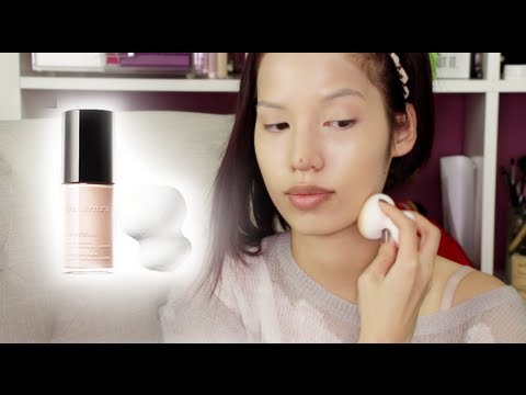 Shu Uemura Lightbulb Foundation Review & Demo