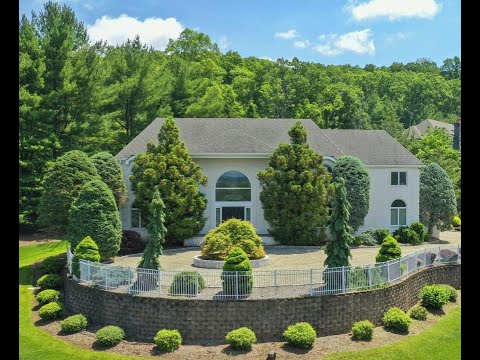 35 Horizon Drive  -  Wayne, New Jersey