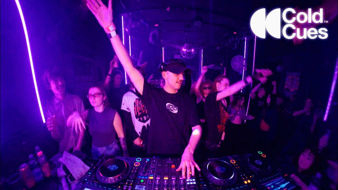 HardBounce & HardGroove Mix at an Intimate Club Party | TineX
