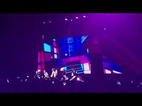 STRAY KIDS Miroh 05.14.2019 in Newark