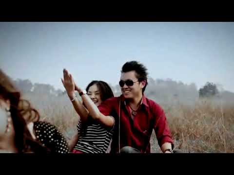 nyob ua ke hais lus luag ntxhi