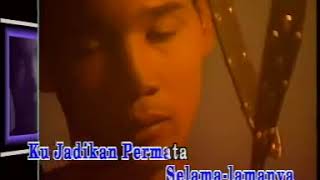 Download lagu Flybaits - Cahaya Cinta (Lirik) mp3 Download lagu Flybaits - Cahaya Cinta (Lirik) mp3
