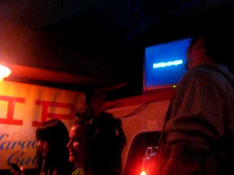 Fred Boyle singing Sex On Fire on {RV}IP