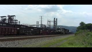 preview picture of video 'Light Engines Pass Clairton'
