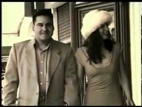 Banda La Auténtica - 24 Horas Al Día (Video Oficial)