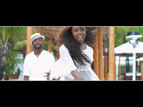 Amara La Negra - Un Contrato de Boca Ft. Abel Anivelpro VIDEO © 2016