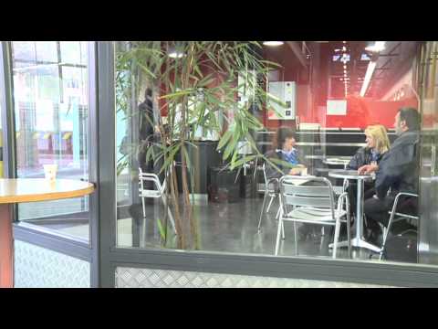 VBZ Chef bewirbt sich bei TramführerIn