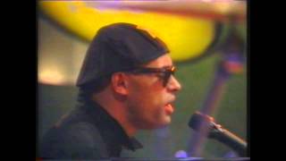 The Christians - Words (Live 1990 on Agenda, BBC Northern Ireland TV)