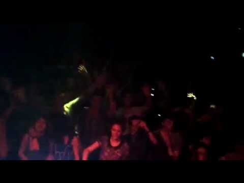 STEVE AOKI FT ANGGER DIMAS -STEVE JOBS SOUTH CENTRAL REMIX - LIVE IN PARIS 2012