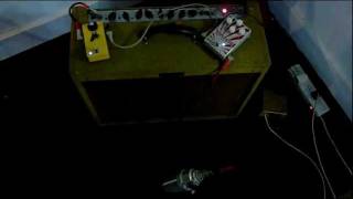 Video thumbnail for Dedalo Fx Custom Shop - Coyote Tremolo/Stereo Pan/Buffer by dedalofx