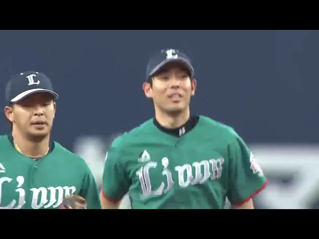 【4回裏】 ライオンズ・秋山 球際の強さを見せるスライディングキャッチ!! 2016/7/30 Bs-L