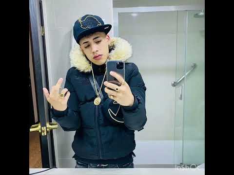 X AHI ANDA LA POLI CRIS MJ