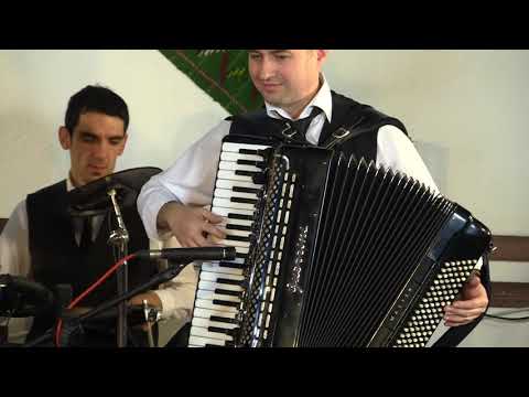 Indexi - Devojche Belo Crveno (Live)