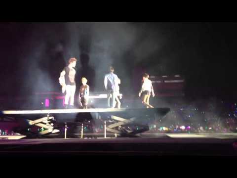 [Fancam]121125 SMT in BKK SHINee - Love Like Oxygen