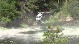 preview picture of video 'Air St. Luke's Bell 429 helicopter training on Payette River in Idaho'