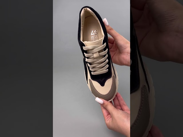 Чоботи жіночі шкіряні байка хутро 592641 Чорний Кросівки жіночі шкіряні 588001 Бежеві