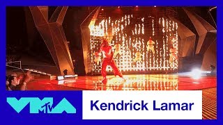 Download lagu Kendrick Lamar 360° Performance of 'DNA' & 'Humble' | 2017 VMAs | MTV mp3