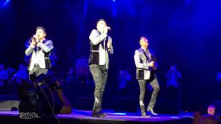 Ya es muy tarde - La Arrolladora Banda el Limón en vivo