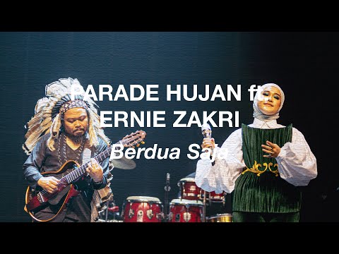 Parade Hujan Ft. Ernie Zakri - Berdua Saja (Live @Senandung Malam Unplugged, KL)