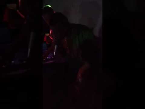 Mc pelezinho com a samirinha