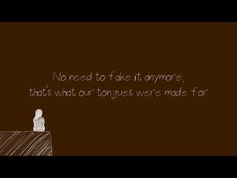 'Fingers And Thumbs' by Polly Paulusma (lyric video)