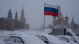 弗朗西斯风暴重创莫斯科：300多架航班取消，房屋和车辆损毁严重，城市交通瘫痪。