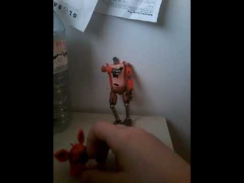 How to pull your fnaf actoin figures head off