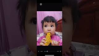Em bé đáng yêu