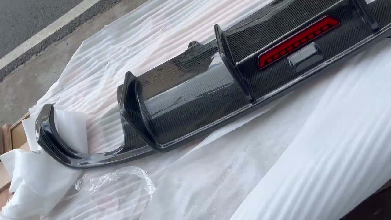 Audi A4 B9 2015-2024 гг. Диффузор заднего бампера (для Base Sedan 2015-2019, Карбон) Video 1
