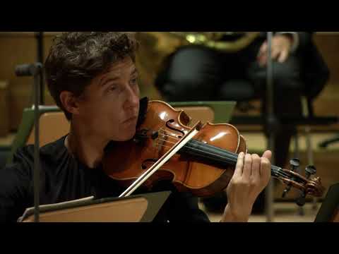 Finnegan Downie Dear conducts Miroslav Srnka world premiere Thumbnail