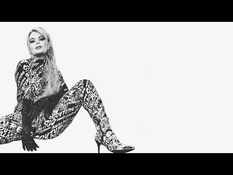 Erika Vikman - Maailma on sun (Vain elämää kausi 13) (Audiovideo)