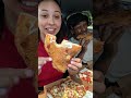 Ich Probiere Zum Ersten Mal Jets Pizza