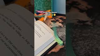 For those who read themselves to sleep 🥺