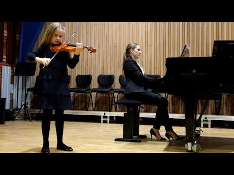 Maja Pacewicz z PSM I i II st. w Kaliszu L. Portnoff - Fantazja rosyjska nr 2