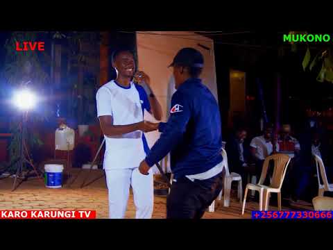 Abadahunganaho Nathan kiriman perfoming live on stage in mukono@karokarungitv
