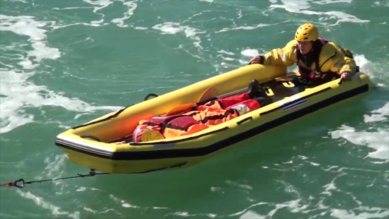 Vidéo Mannequin de sauvetage aquatique - Hommes à la mer
