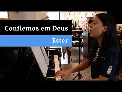 Confiemos em Deus | Hino 13 H5 CCB | Piano e Canto | Ester