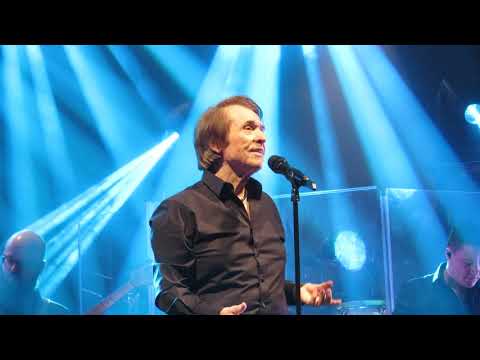 RAPHAEL Volvere a nacer 10.03.2019 París Olympia