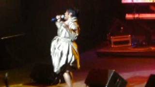 LaBelle - What Can I Do For You - Beacon Theater 02/26/09