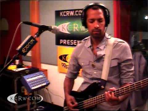 Metric - Gimme Sympathy | 2009 | Live on KCRW (6/11)