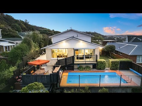 11 Spinnaker Drive, Whitby, Wellington, 6 Bedrooms, 2 Bathrooms, House