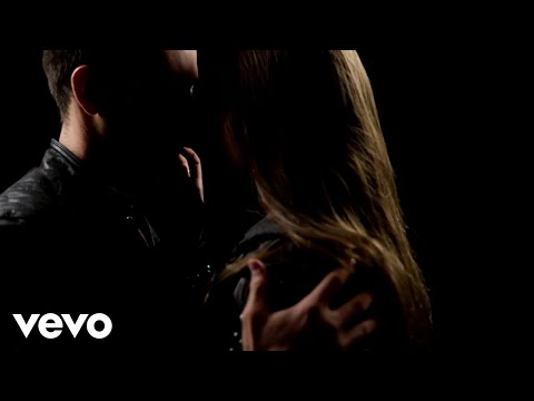 FLOYD WEST22 - 4 A.M. IN COLOMBIA