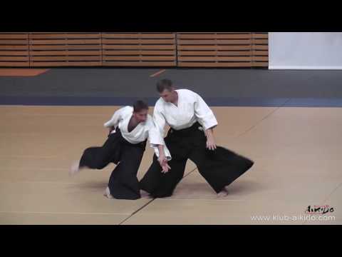 Pokaz Centrum Aikido Aikikai Polska pod kierunkiem Romana Hoffmanna 6 da podczas 40 lecia Aikido w P