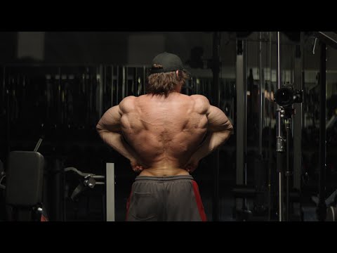 8 Days Out - Outrageously Pumped Arm Day 