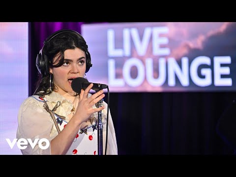 The Last Dinner Party - Nothing Matters in the Live Lounge